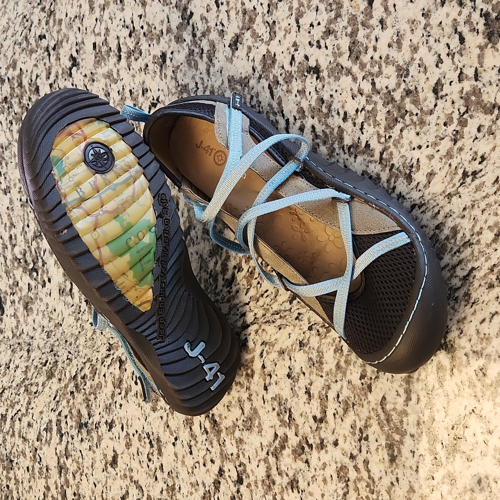 Women's J-41 size 8.5 sandals